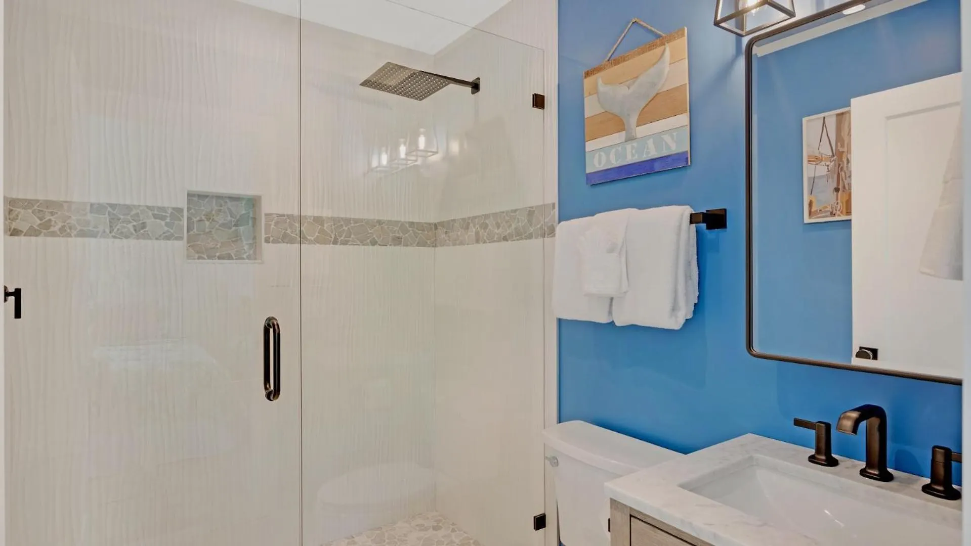 The Duke And The Duchess By Last Key Realty Key West